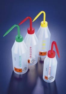 בקבוקי שטיפה עם רישום