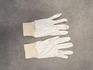 trico gloves